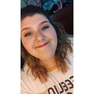 Meet your Posher, Adrianna